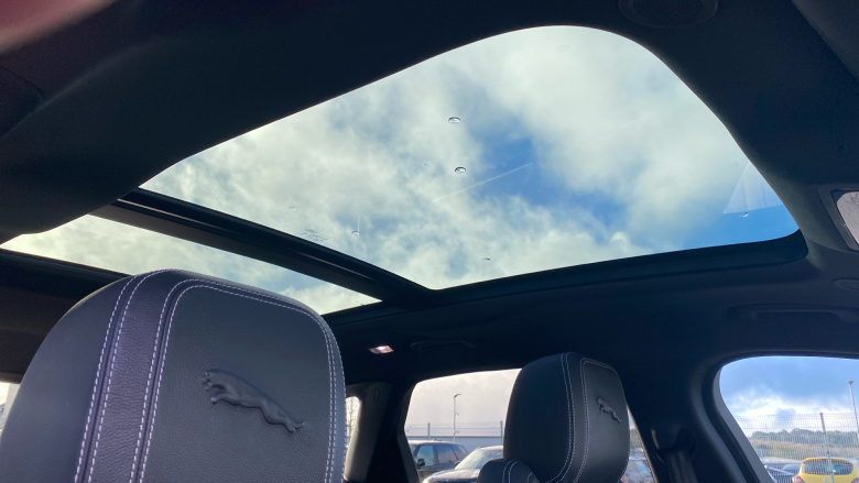 Jaguar F-Pace 2.0 D200 R-Dynamic Black 5dr Auto AWD Diesel Estate